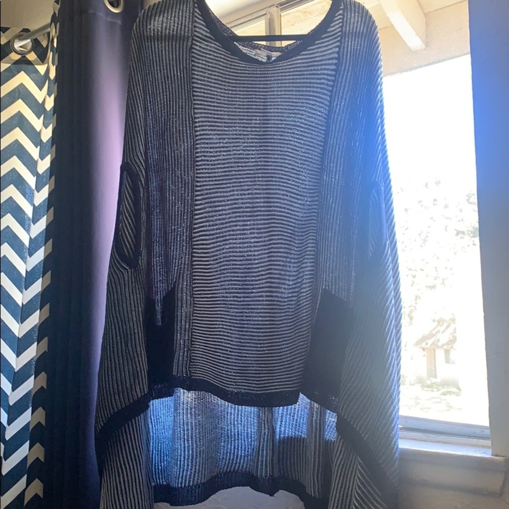 ✨ New York & Company long knitted poncho